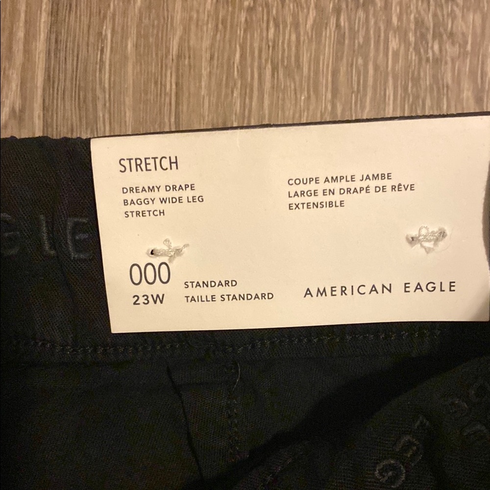 Black American Eagle Cargo Pants - Picture 2 of 3